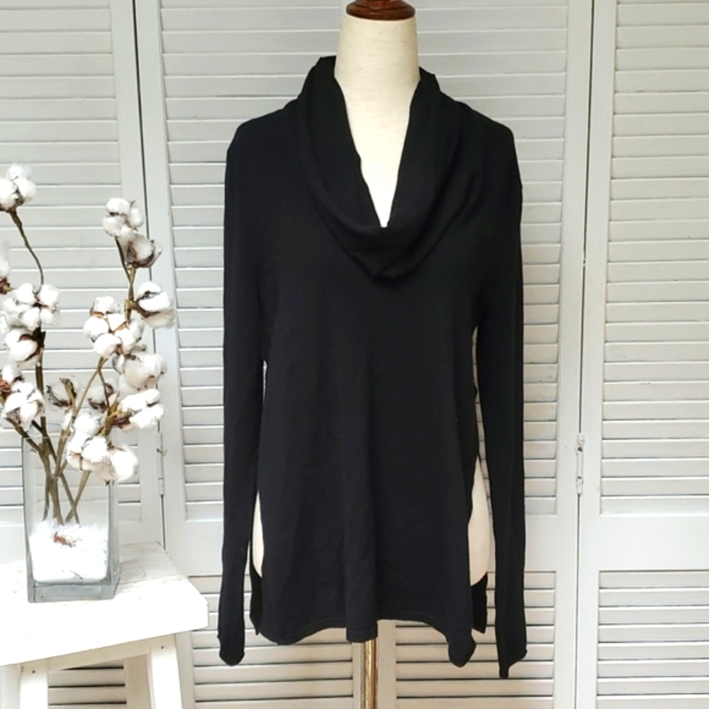 Chelsea & Theodore  Black Pullover Cowl Neck Sweater With Split Sides Siz…